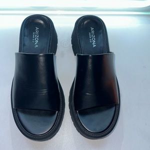 Arizona Jean Company Women's Classic Black Mules